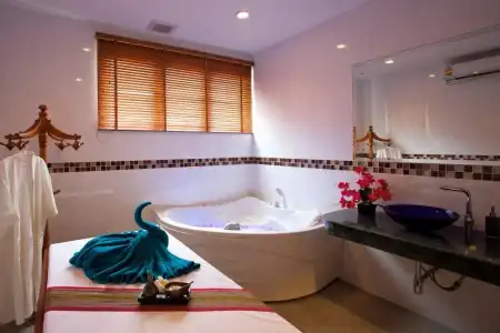RK Riverside Resort And Spa - 9