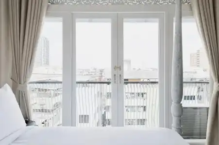 Noursabah Bed Bangkok - 212