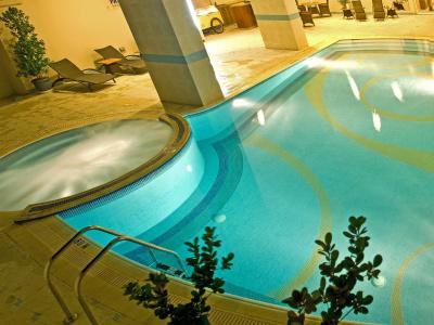 Flora Creek Deluxe Apartments Dubai - 16