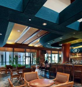 Embassy Suites by Hilton Phoenix Downtown North - 23