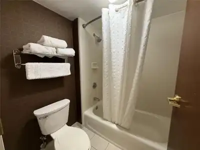 The Peoria, SureStay Collection by Best Western - 39