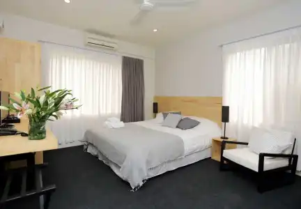 Bamboo9 Boutique - 1