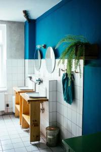 Hostel & Garten Eden - 6