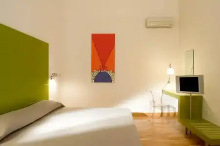 Piazza Bellini & Apartments - 78