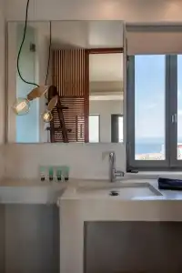 West East Suites - 60
