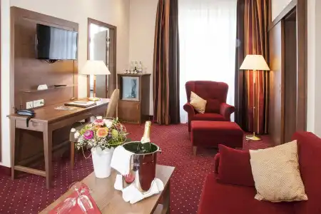 Kaiserhof Victoria - 3