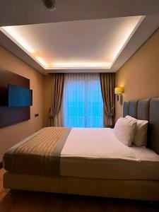 Grand Aras & Suites - 97