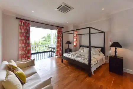 Chateau Elysium Guest house - 3