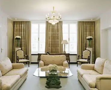 Bayerischer Hof - 2