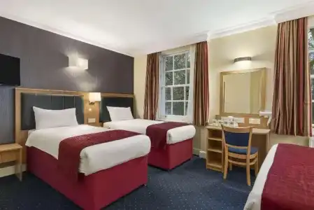 Days Inn by Wyndham London Hyde Park - 23