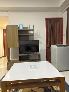 Mall Suites - 417
