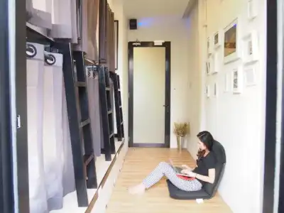 Lamurr Sukhumvit41 (Hostel) - 20