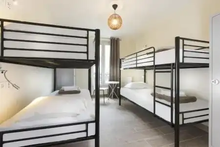 Enjoy Hostel - 36