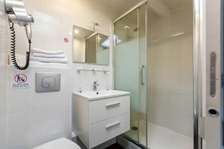 Hôtel Edmond Rostand - 58
