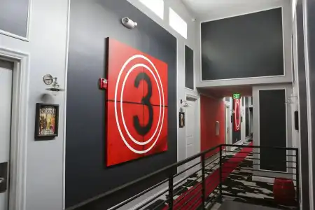 Le Bon Hollywood - 11