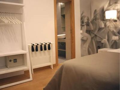 Lisbon Style Guesthouse - 57