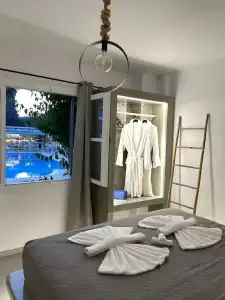Zoumis Residence - 224