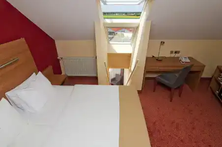 Holiday Inn Munich-Unterhaching by IHG - 5