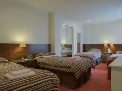 Acer Lodge Guest House - 28
