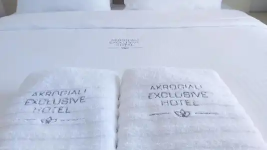Akrogiali Exclusive - Adults Only - 45