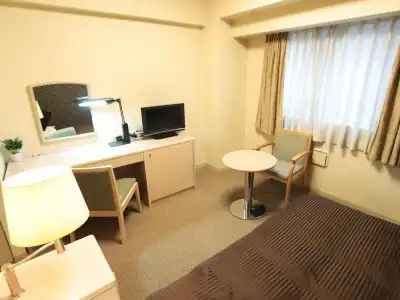 Livemax BUDGET Shimbashi - 4