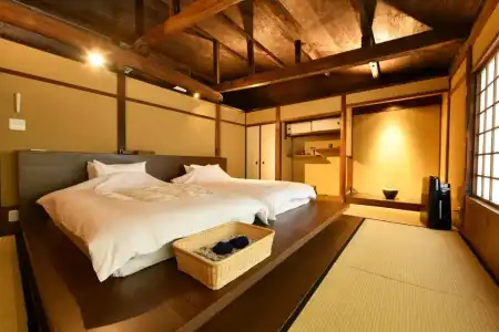 Kuraya Kiyomizu-Gojo - 36