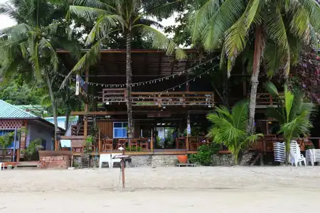Apple Beachfront Resort - 20
