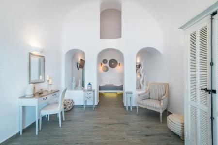 Angel Luxury Suites - 111