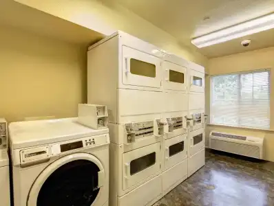 WoodSpring Suites Corpus Christi - 9