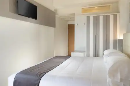 Ascot & Spa - 2