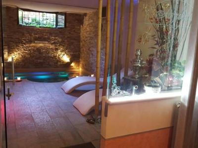 Aurelia Garden Gold Bed & Breakfast - 10