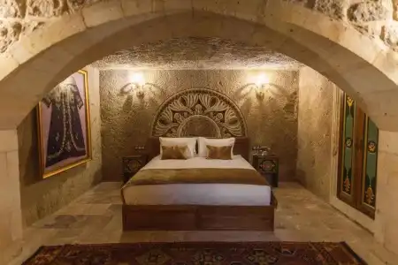 Solo Cave Suites - 104