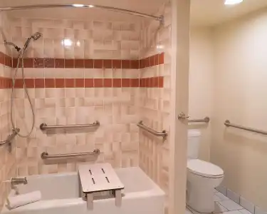 Best Western Plus Monterey Inn - 7