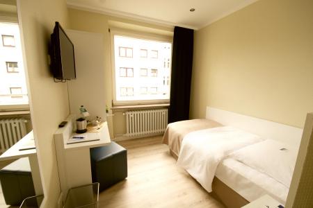 am Kieler Schloss Kiel by Premiere Classe - 5