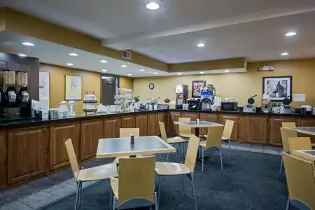 Quality Inn Branson - Hwy 76 Central - 17