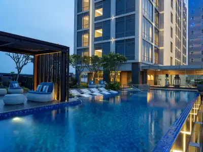 Hilton Garden Inn Jakarta Taman Palem - 11