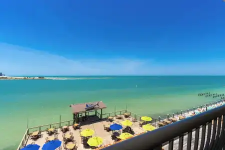 Holiday Inn & Suites Clearwater Beach by IHG - 53