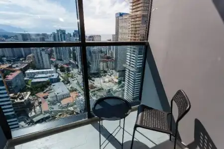 Season Suite Apart - 36