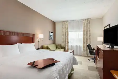 Hampton Inn Colchester - 56