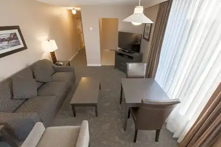 Embassy Inn - 71