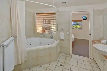 Raffles Mooloolaba - 7