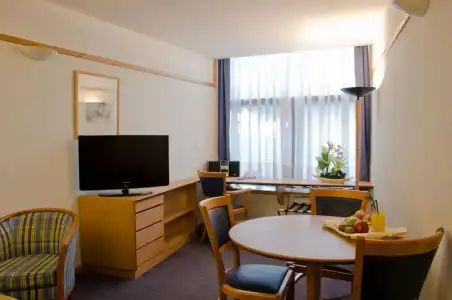 VIP Executive Eden Aparthotel - 43