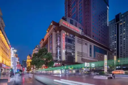 Crowne Plaza Shanghai Nanjing Road by IHG - 25