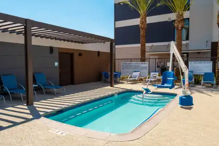 Holiday Inn Express & Suites Las Vegas - E Tropicana by IHG - 17