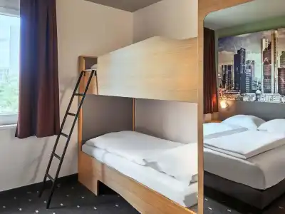 B&B Frankfurt-West - 33