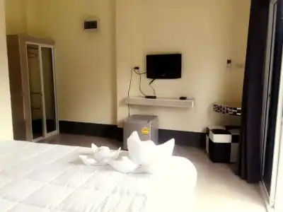 Lung Pod 9 resort - 0