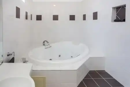 Comfort Inn On Raglan - 73