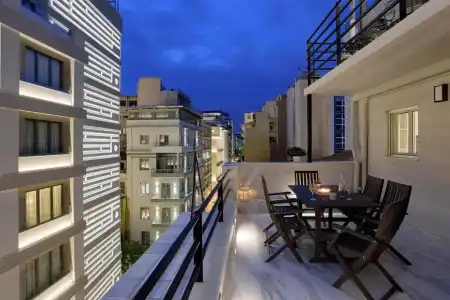 V1935 Luxurious Apartments - 46