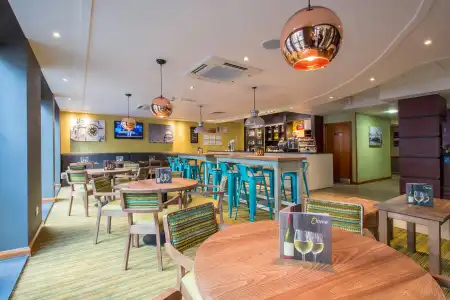 Premier Inn London City - Tower Hill - 24