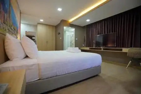 The Qube Fifty - 37